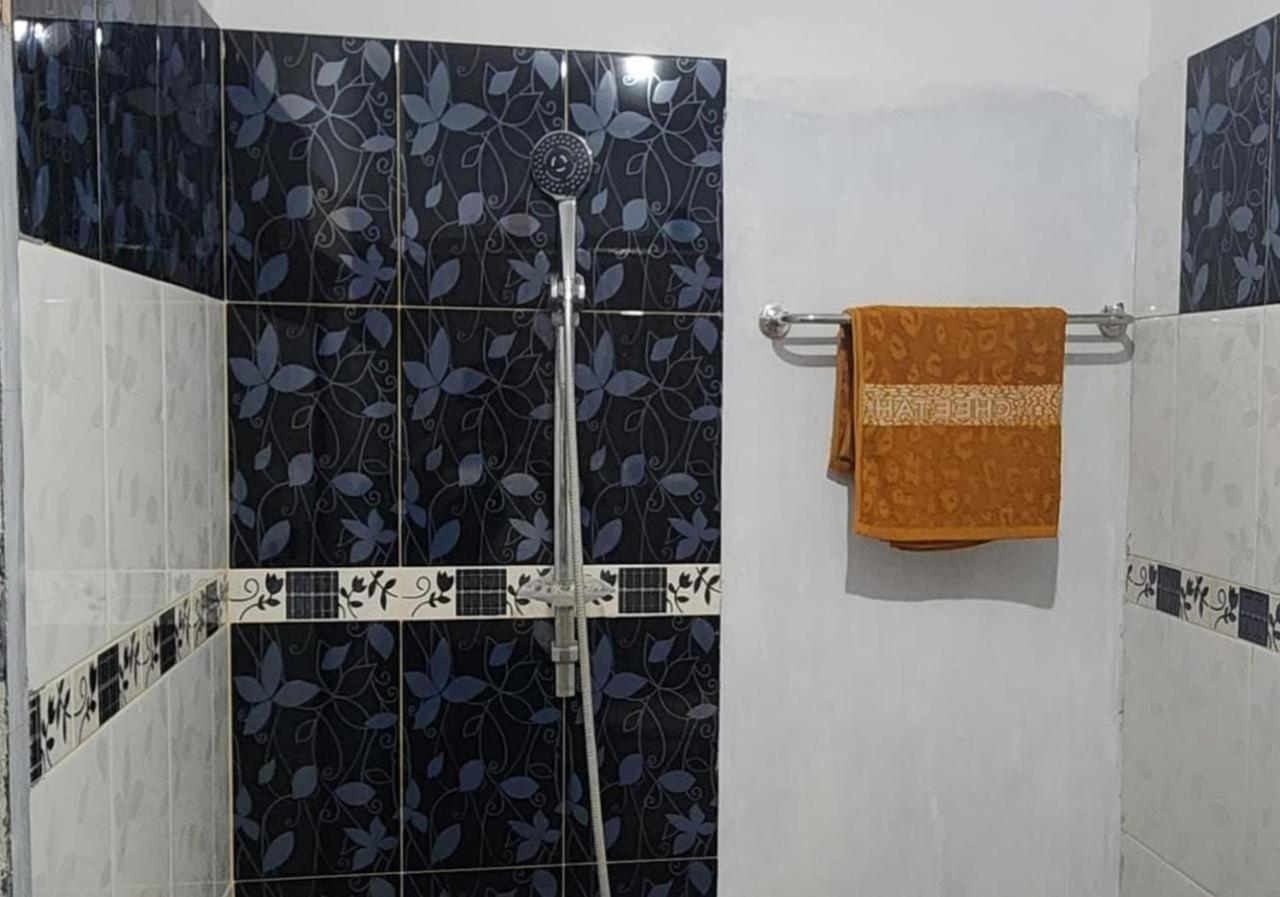 Permata Homestay Kotamobagu Mitra Reddoorz Esterno foto